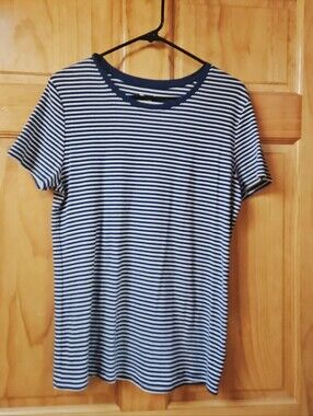 Striped Navy and White Short Sleeve Tee